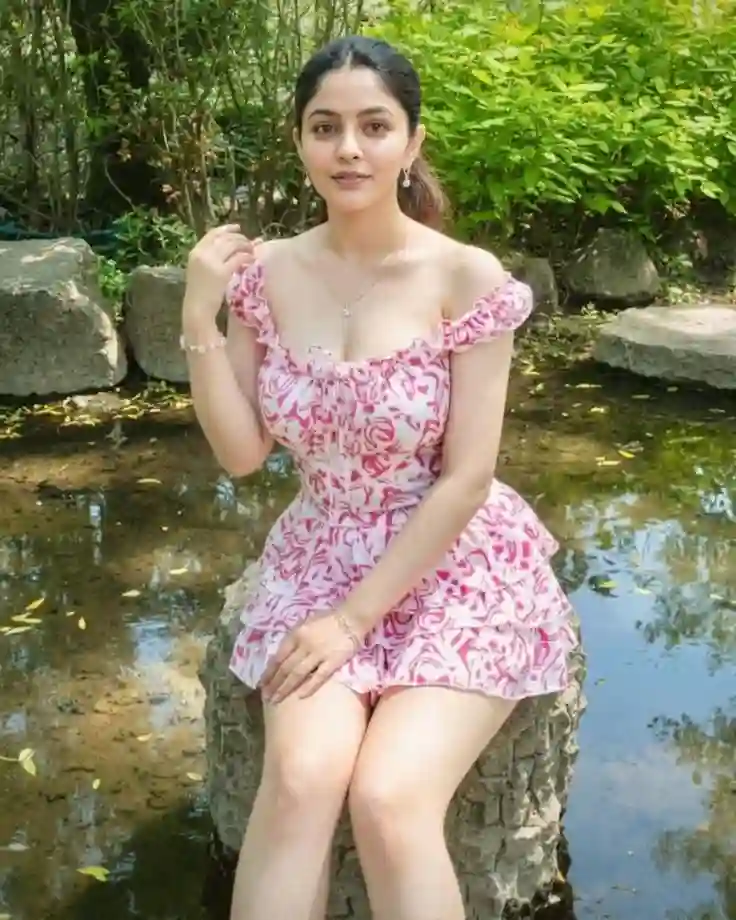 Noida Escort Girl